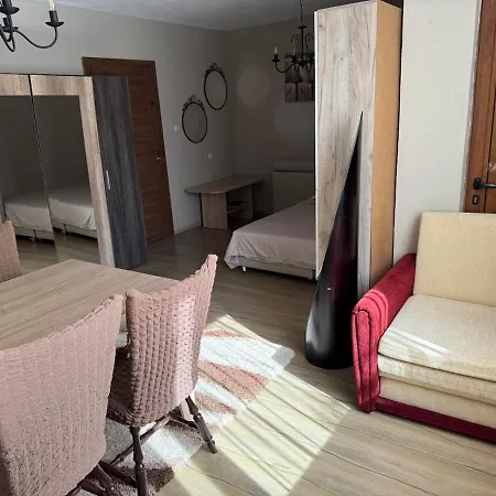 Daire In Desi's House *