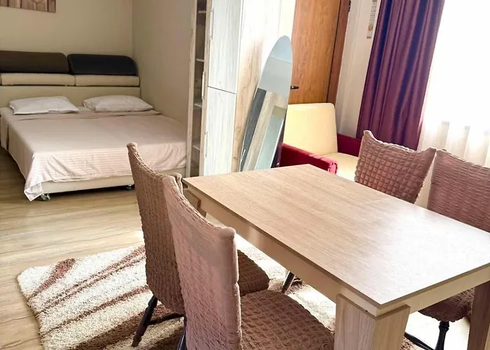 In Desi's House Apartment Obsor